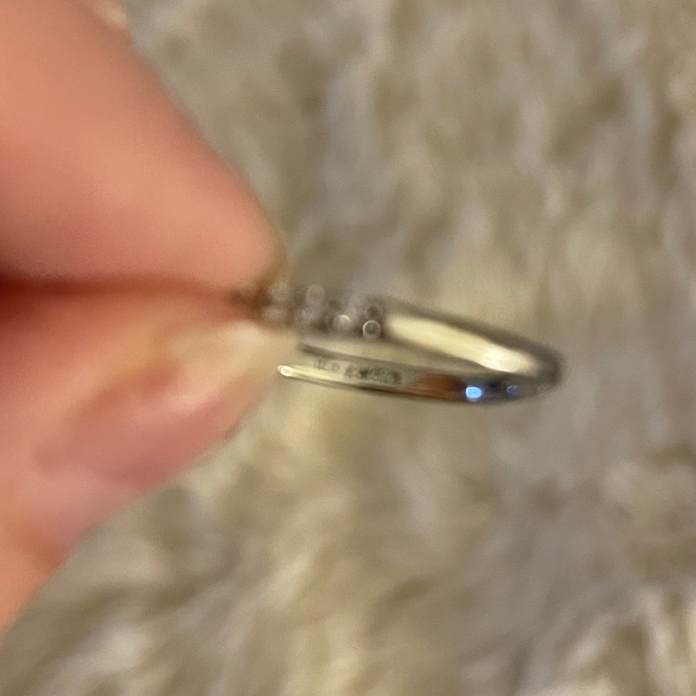 A.Jaffe 18k White Gold and Diamond Band - Picture 7 of 15